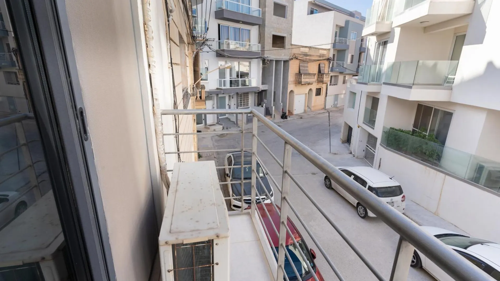 Lovely 2Br Home In Swieqi Stylish, Cozy & Central By 360 Estates Is-Swieqi Malta
