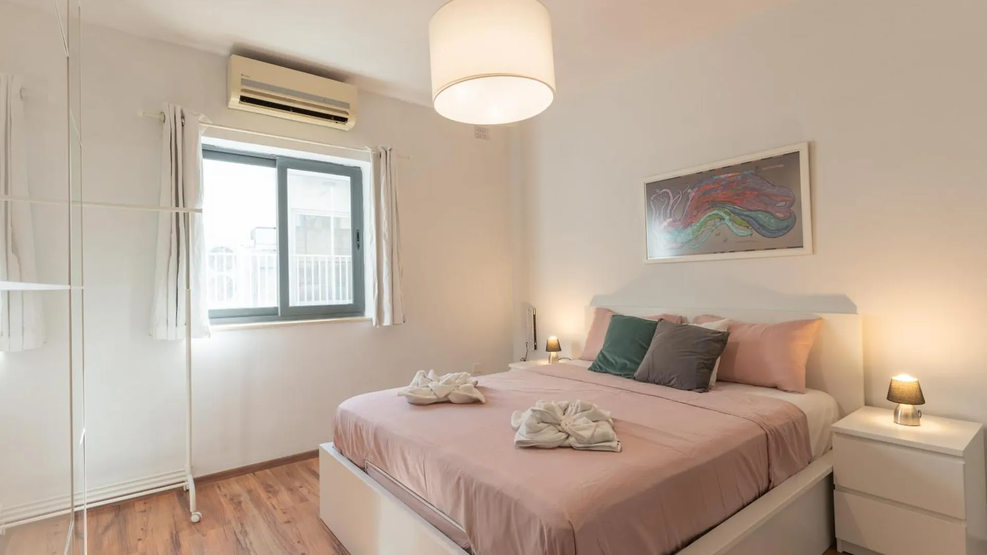 Lovely 2Br Home In Swieqi Stylish, Cozy & Central By 360 Estates Is-Swieqi 0*,